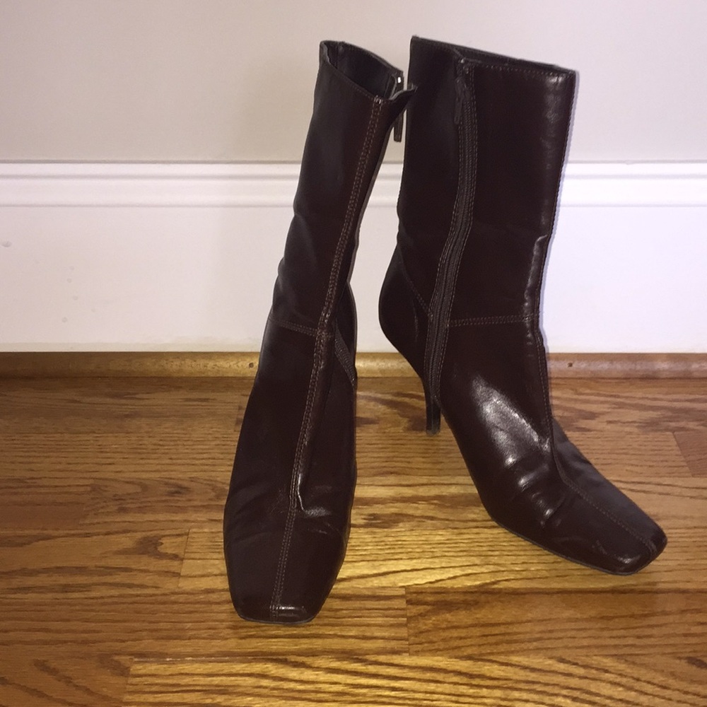High heel boots